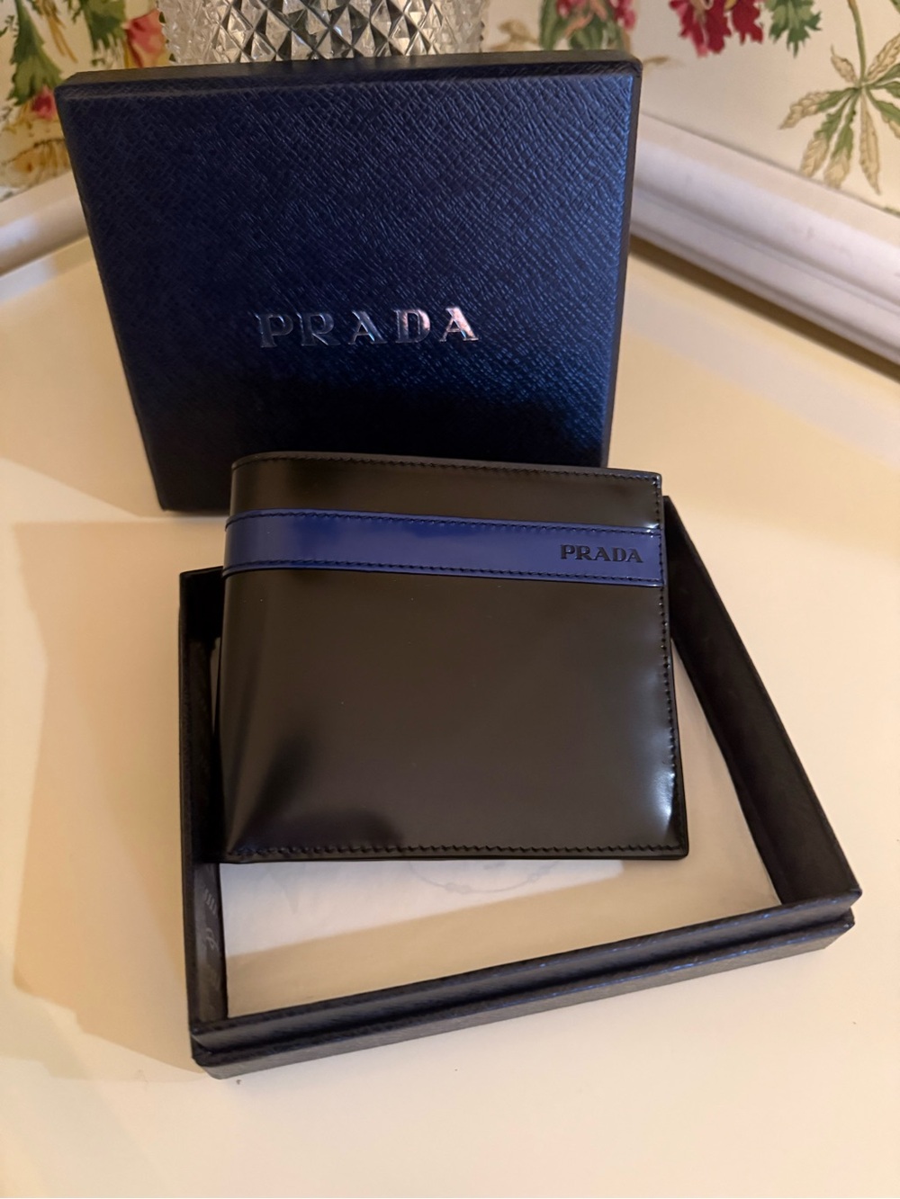 NEW Prada Black & Navy Blue High-Gloss Leather Bifold Wallet w/ Box